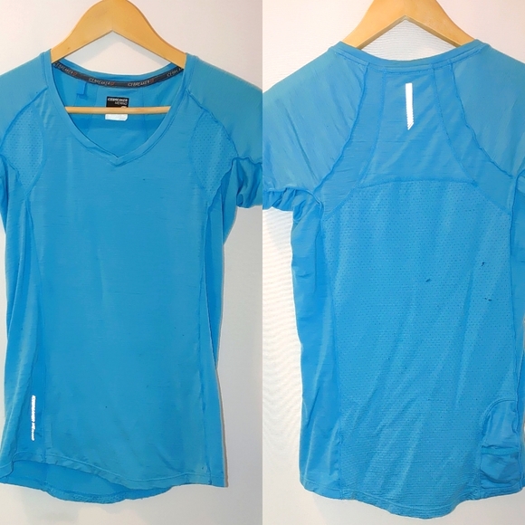 Icebreaker Tops - Icebreaker Merino GT Flaw Vneck Short Sleeve Tee